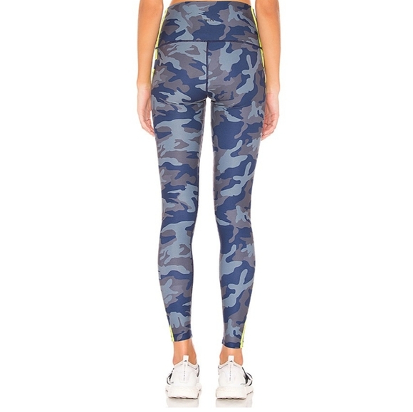 WITH camo leggings - Picture 3 of 10
